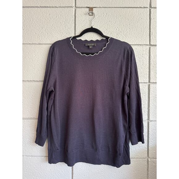 Women's Ann Taylor Tipped Scallop Crew Neck Sweater In Night Sky Quiet Luxury - Picture 2 of 4